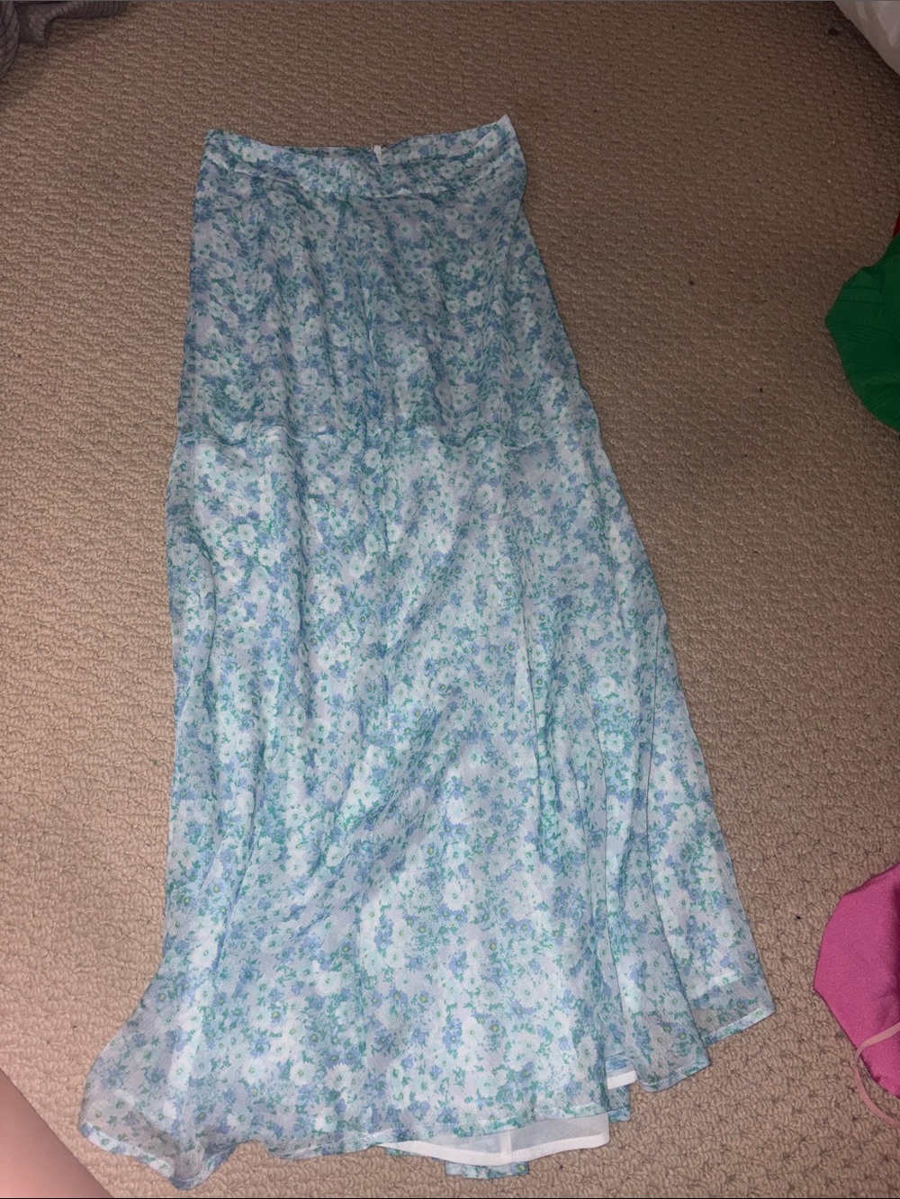 Jacqui E Light Blue Floral Midi Skirt